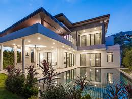 Luxury Real Estate: Investing in High-End Properties